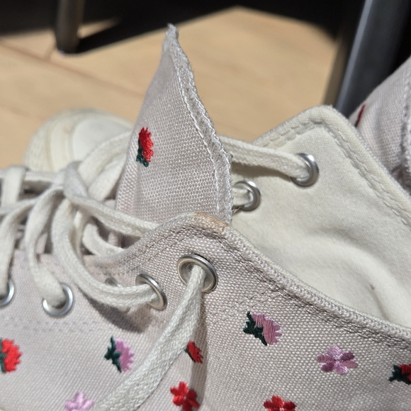 Converse Chuck 70 High Desert Sand Egret Floral Embroidary Size 7 - Picture 6 of 9